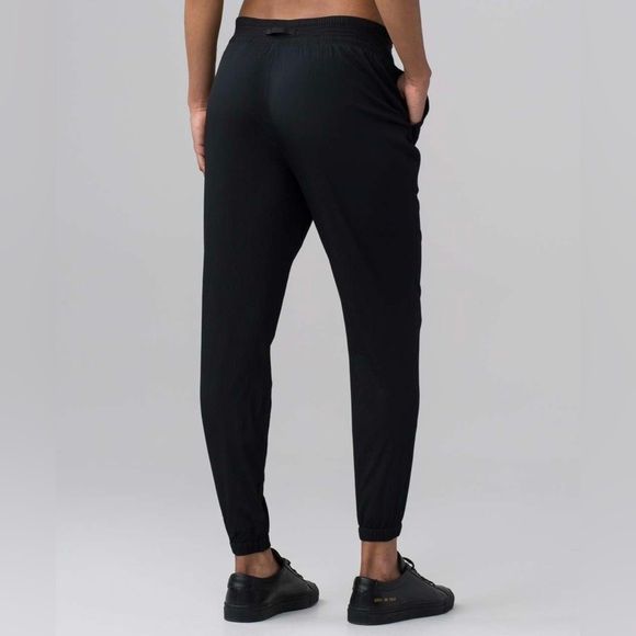 Lululemon In Depth Jogger Black Size 12 - Picture 2 of 9